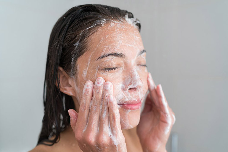 6 Cách trị mụn li ti tại nhà cấp tốc giúp da láng mịn tức thì