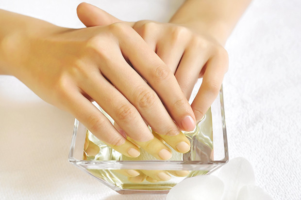 Khám phá công dụng của dầu tràm trong làm đẹp của phái nữ