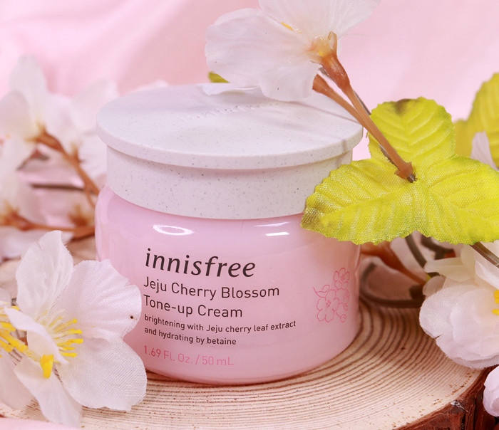 Innisfree Cherry Blossom Tone Up Cream