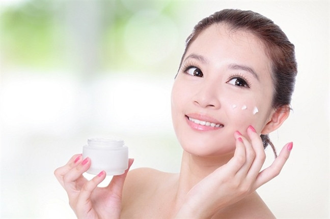Kem dưỡng ẩm cho da sau tái tạo