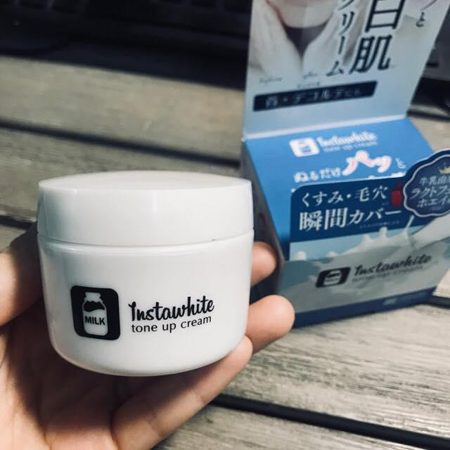 Meishoku Instawhite Tone Up Cream