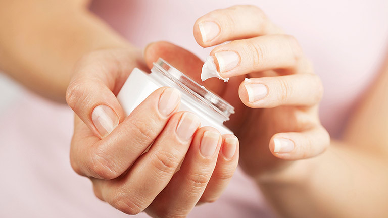 Sử dụng mỹ phẩm từ thiên nhiên