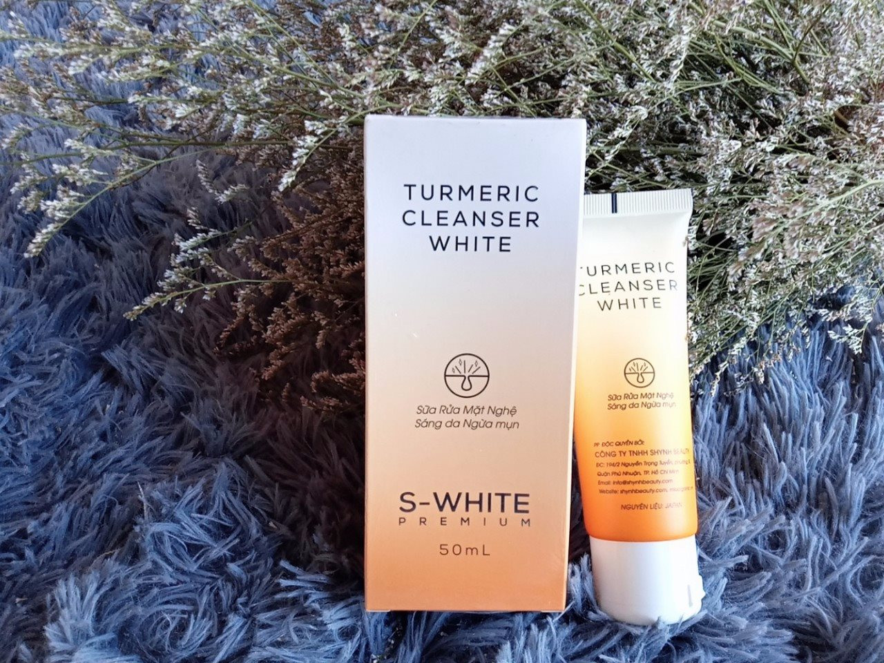 Sữa rửa mặt nghệ Nhật S-White