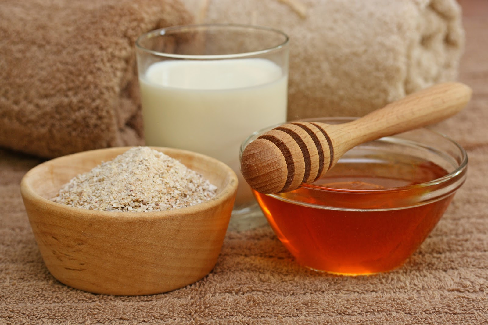 Ủ Trắng Da Toàn Thân Với Bột Yến Mạch